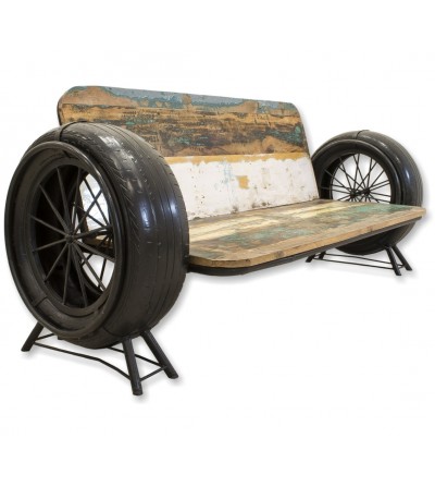 Sofá vintage de madeira e metal com rodas